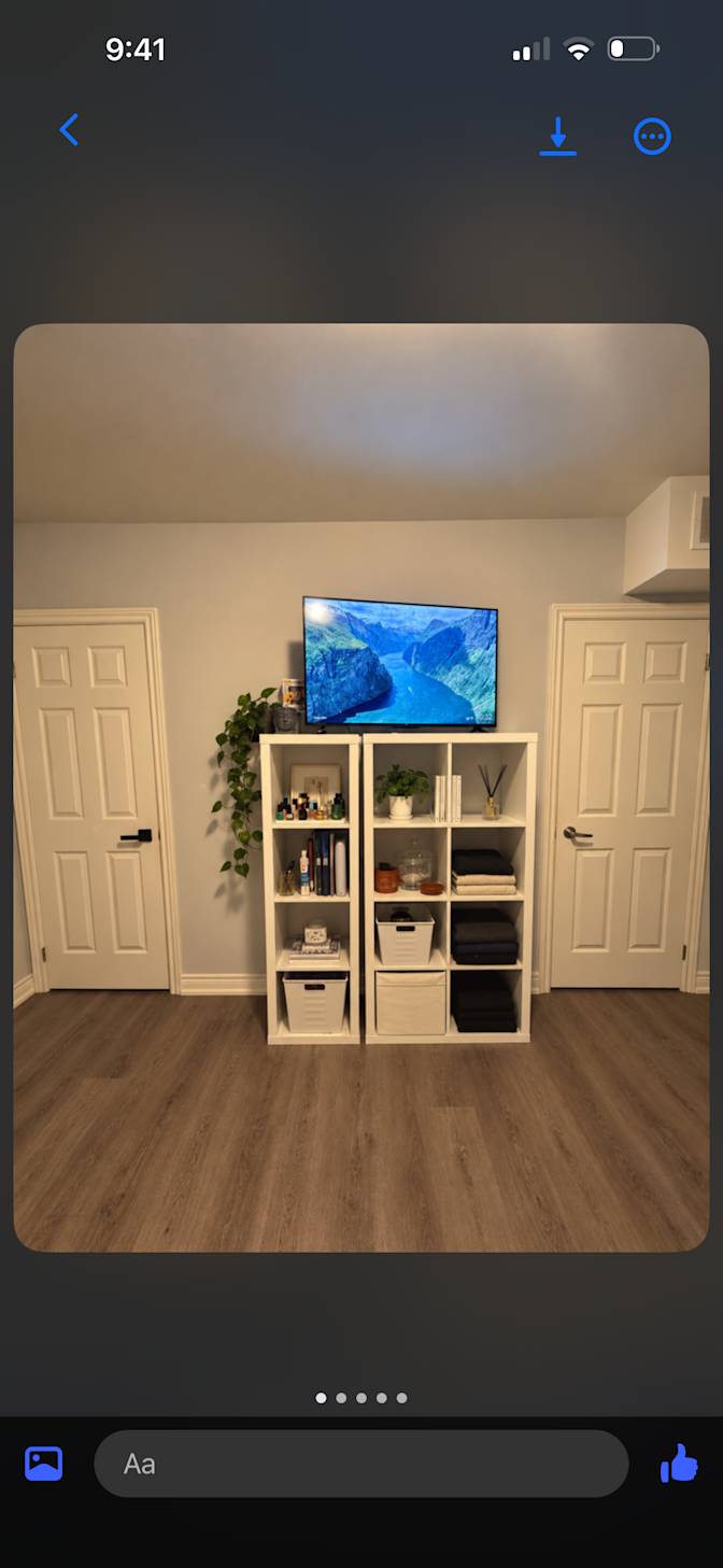 Estefani Esponosa's room
