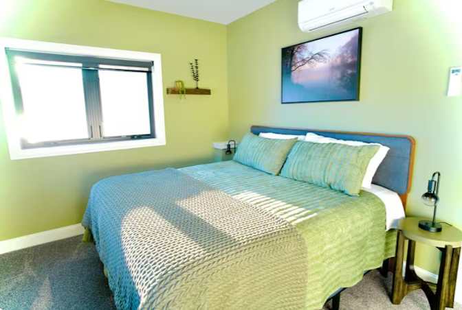 London's room