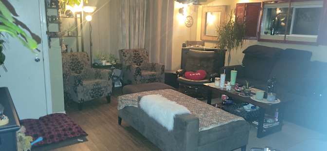 leah e Hubert's room