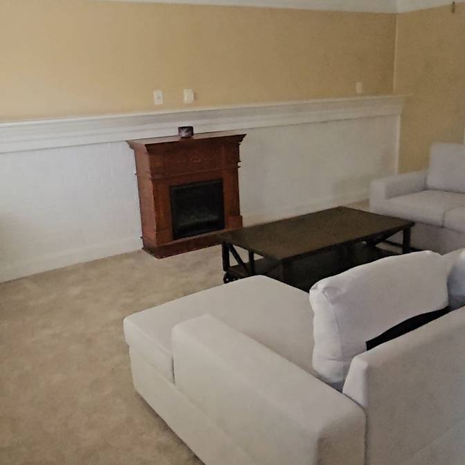 PIE Rentals's room