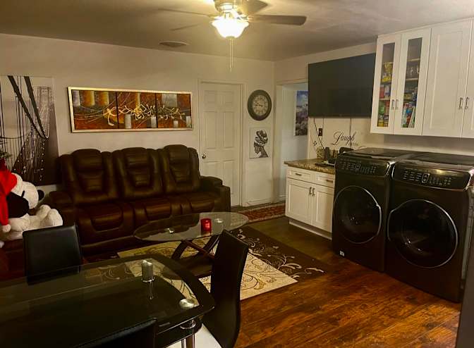 HOME SWEET HOME's room