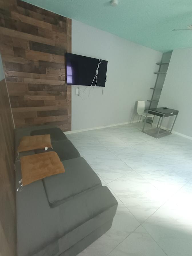 Colombian queen's room