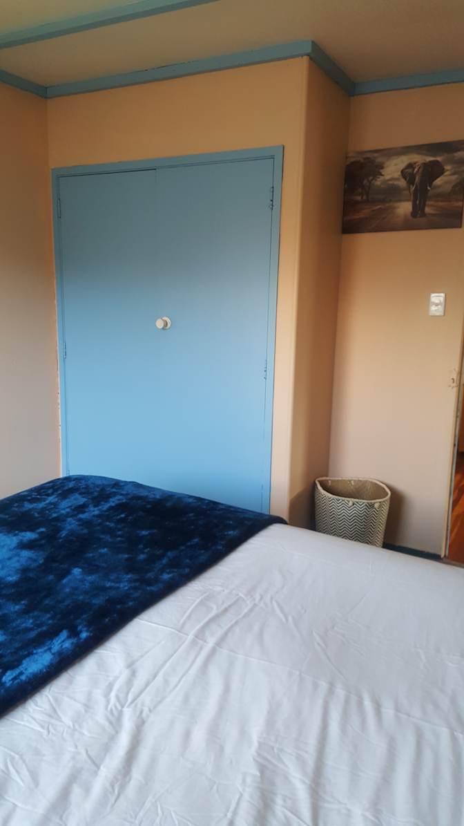 Yvette's room