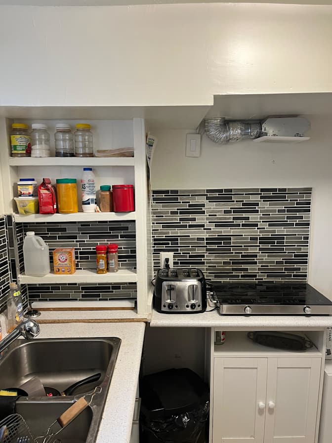 Meisam Rostaminia's room