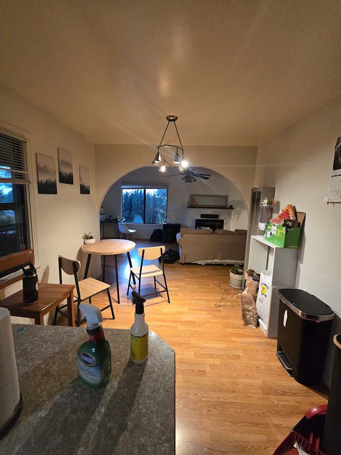 Felix's room
