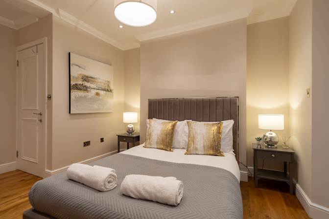SSB Properties Management's room