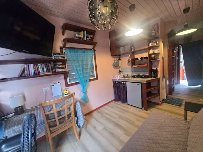 Ali's room
