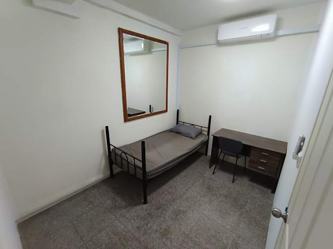 d's room