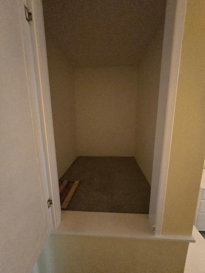 Ben's room