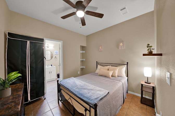 PadSplit's room