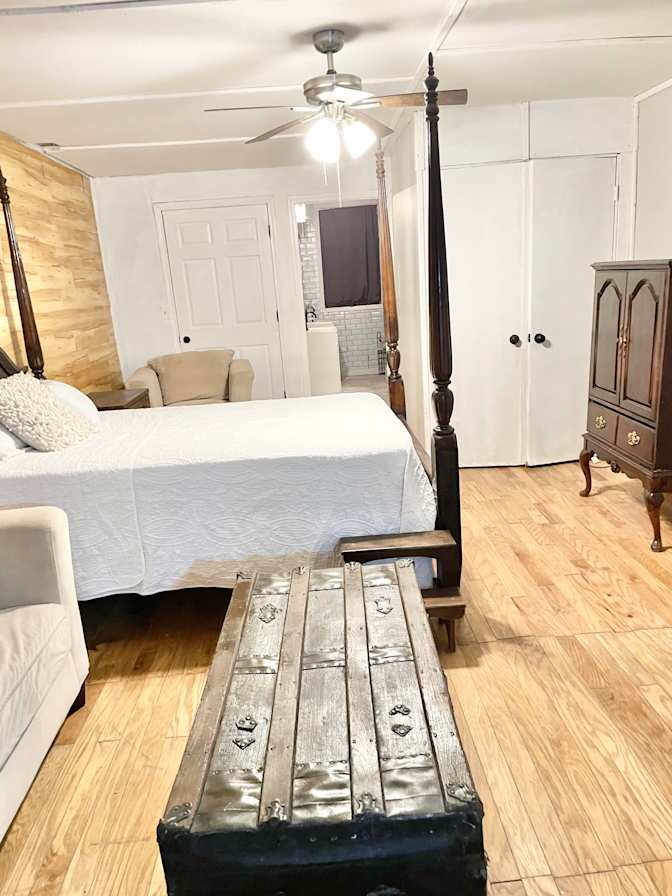 Paulette's room