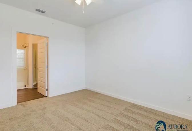 Cm's room
