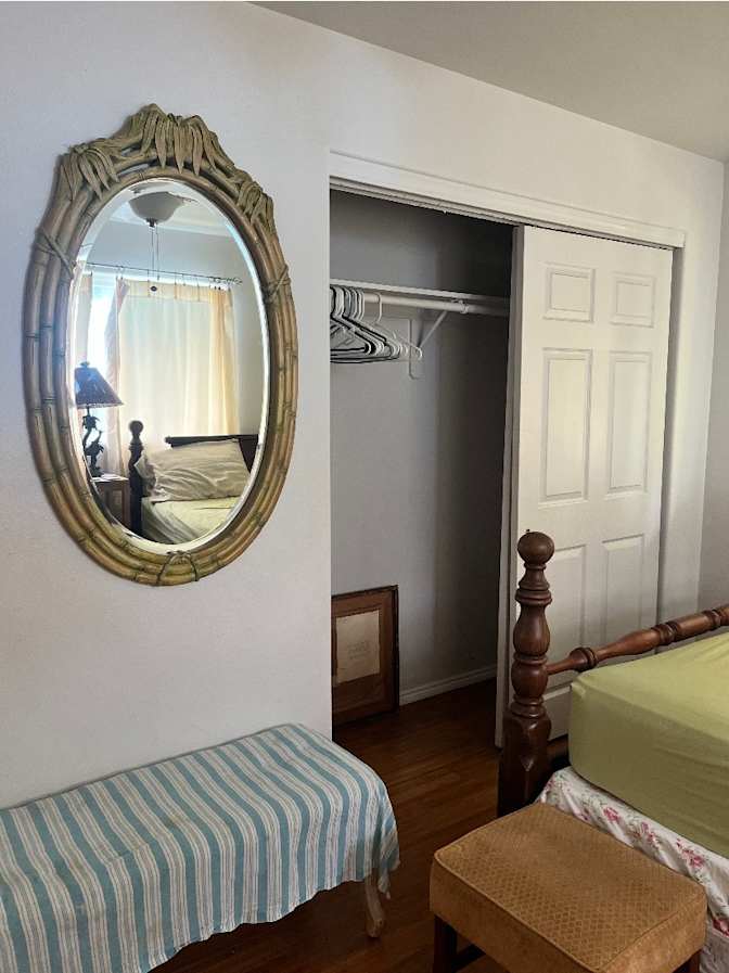 Elida's room