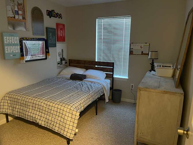 Maneth's room