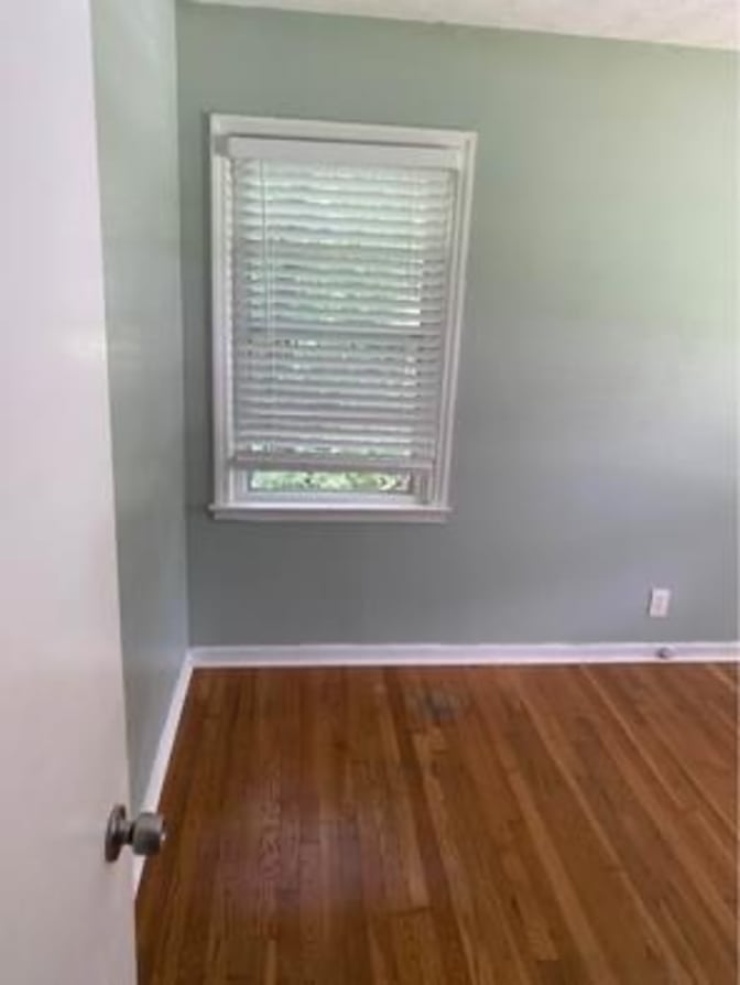 Kel Washington's room
