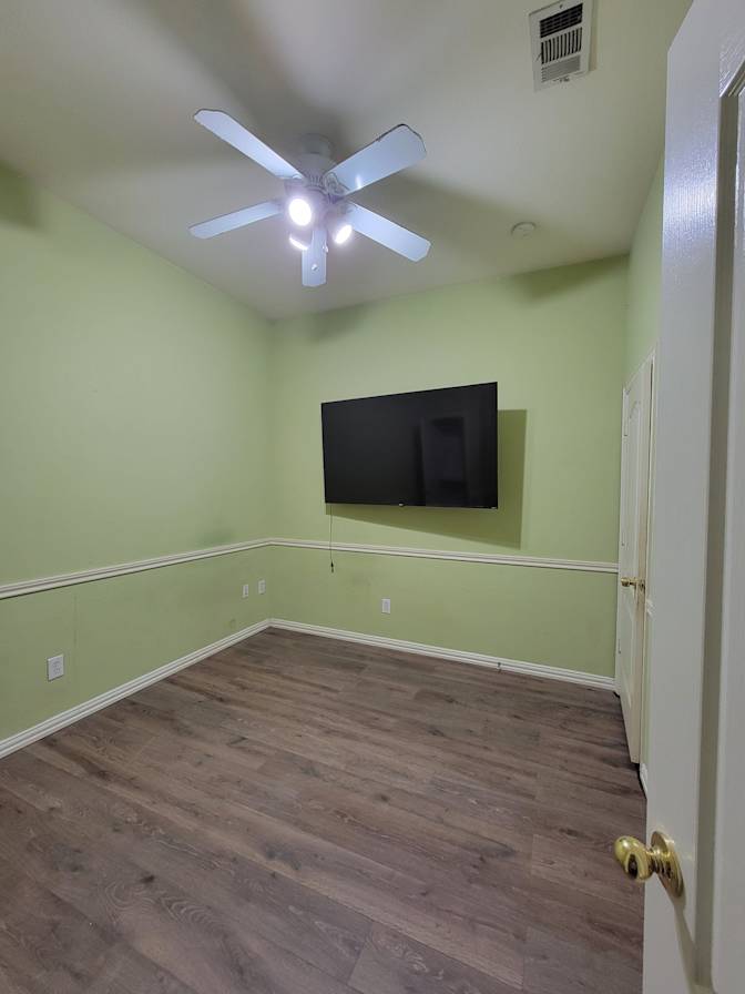 Paulina phuong nguyen's room