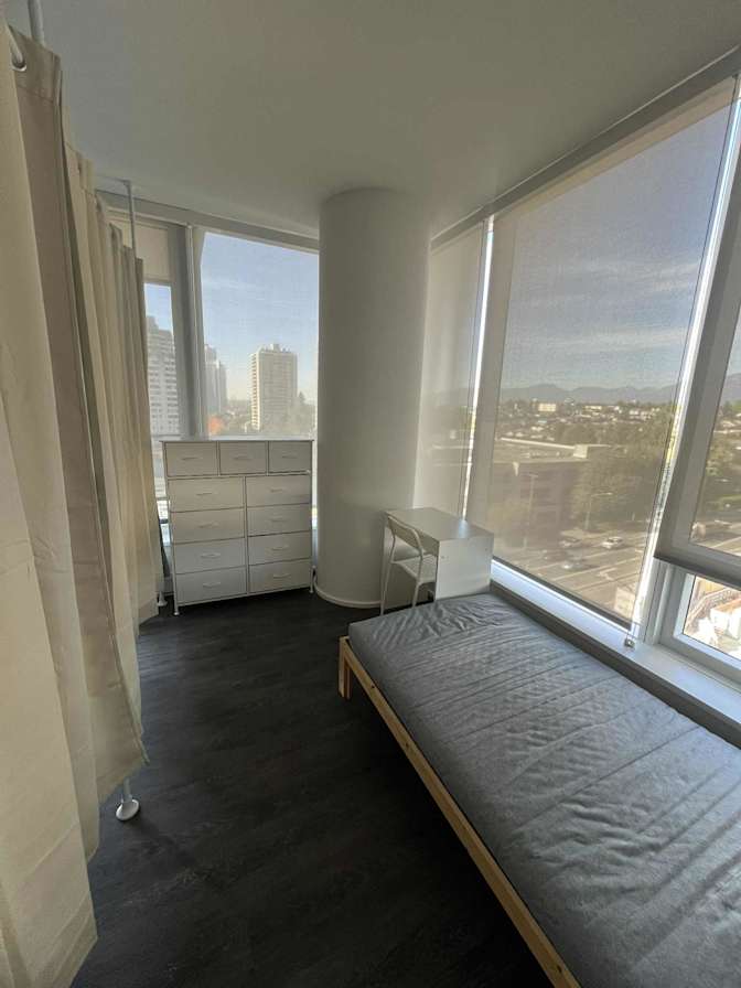 Jin's room