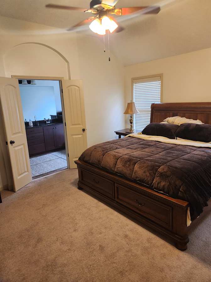 Julian E Ordonez's room