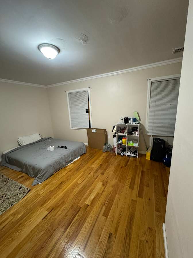Jen's room