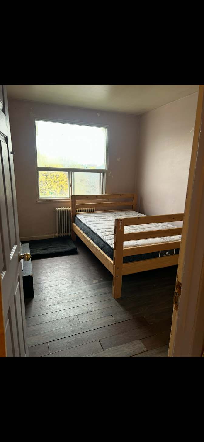 Dallas's room
