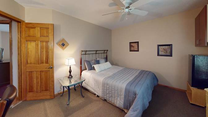 Don Flemino's room