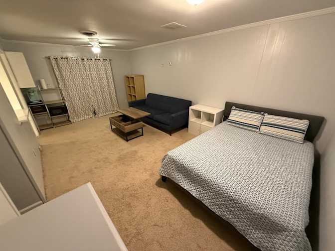 Jon's room