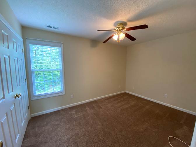 Alcove Rooms's room