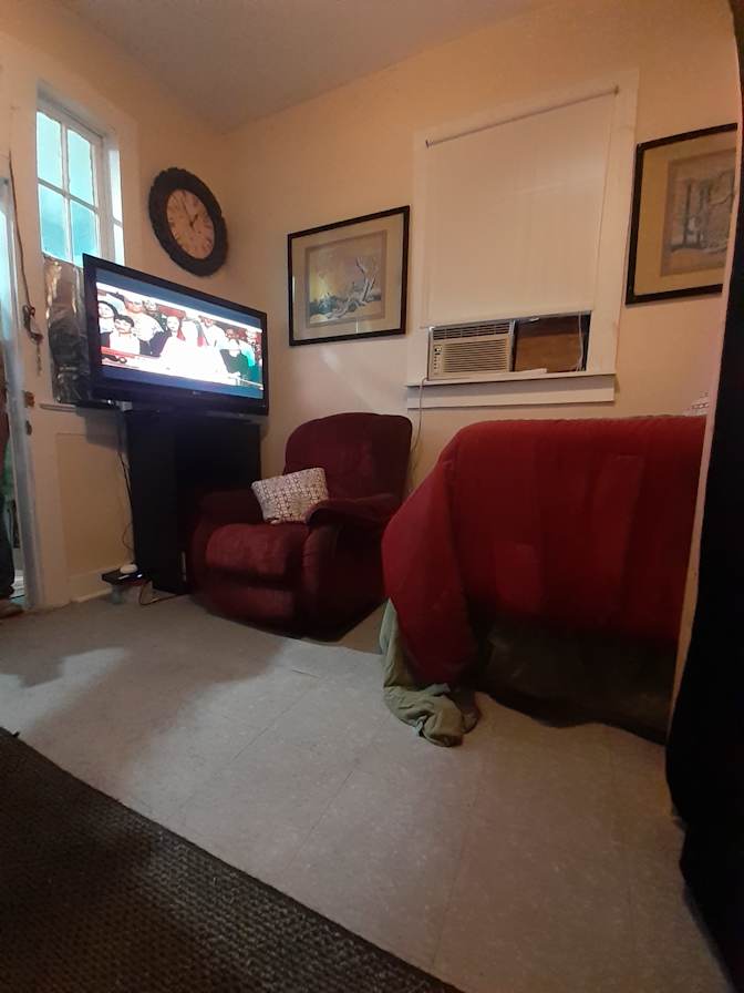 Lisa's room
