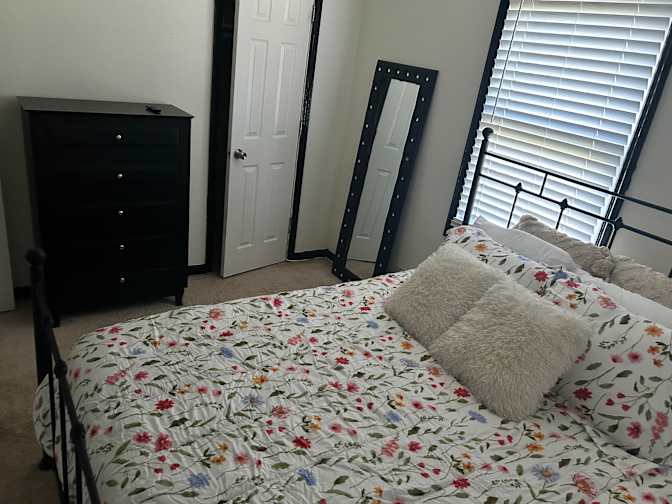 Legacy Property Homes's room