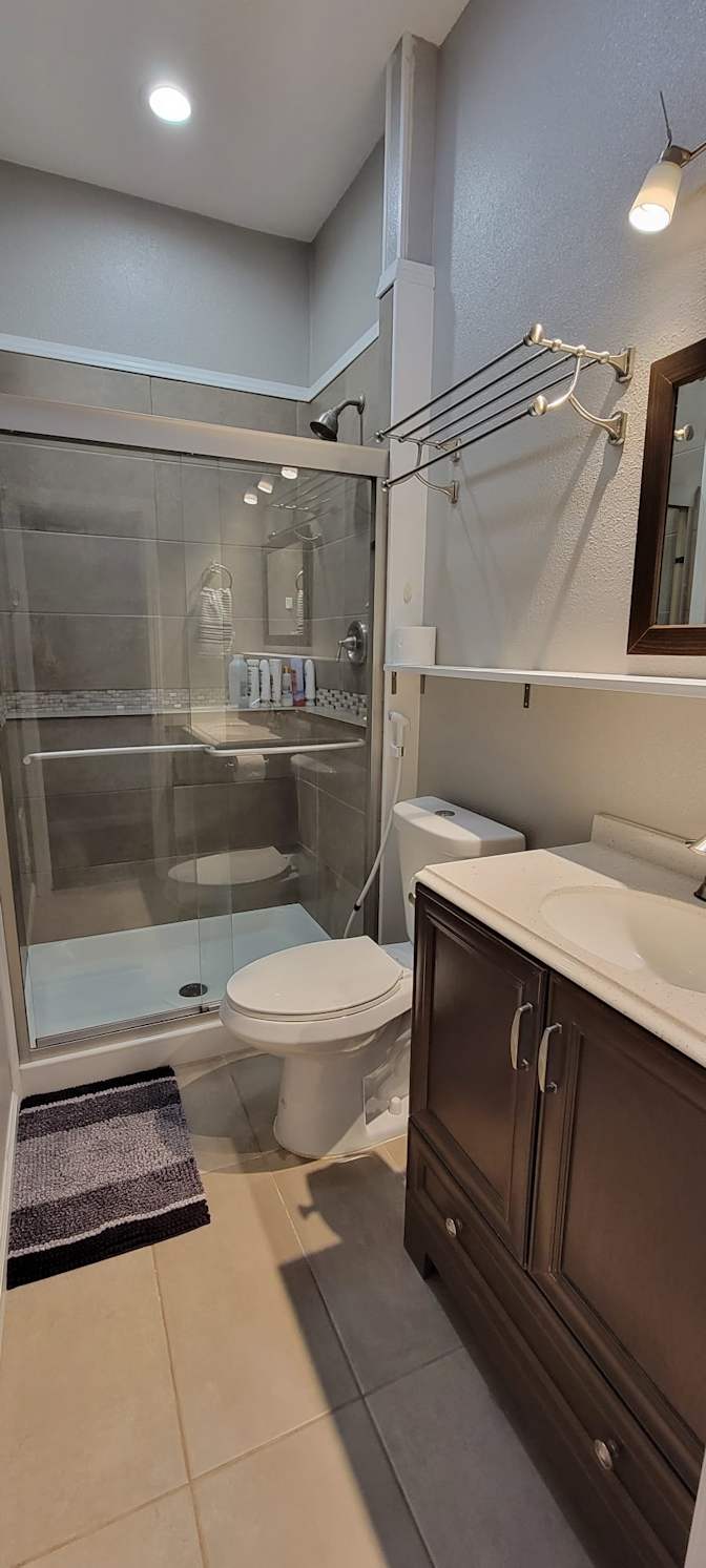Bnb Aurora's room