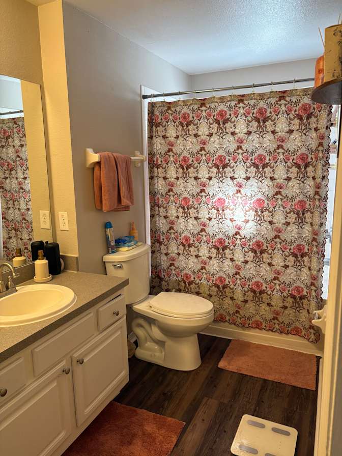 Simone's room