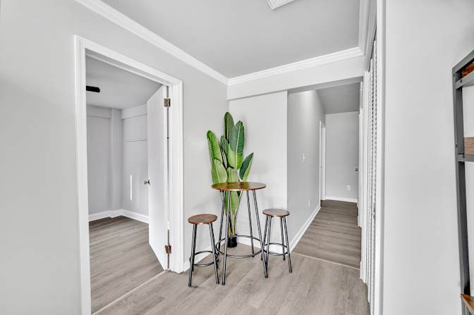 lifedoorrentals's room