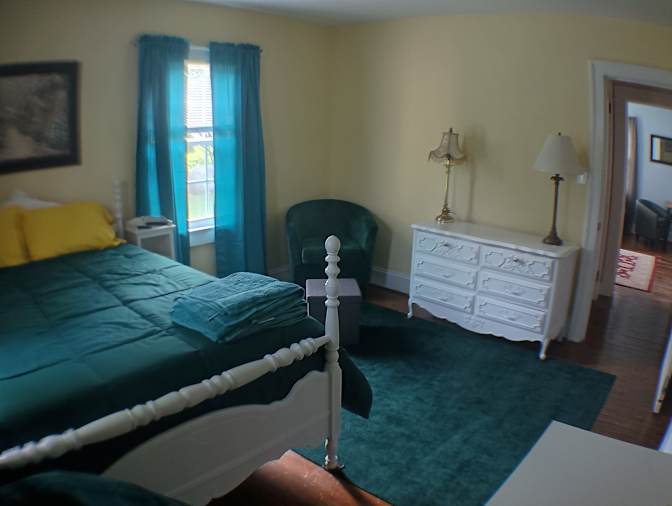 Tom's room