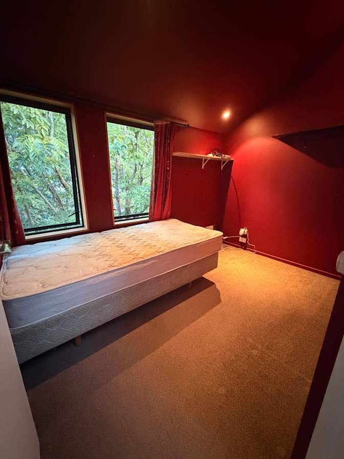 Ranju Jaiswal's room