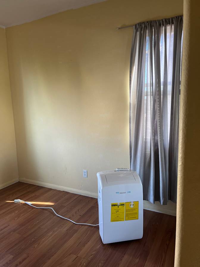 Orlando Medrano's room