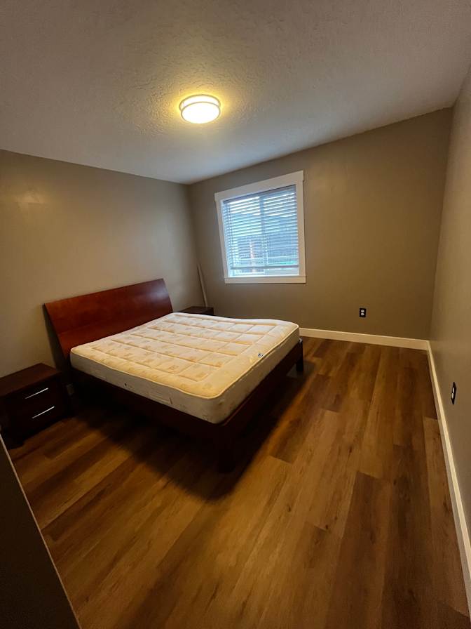 Etienne's room