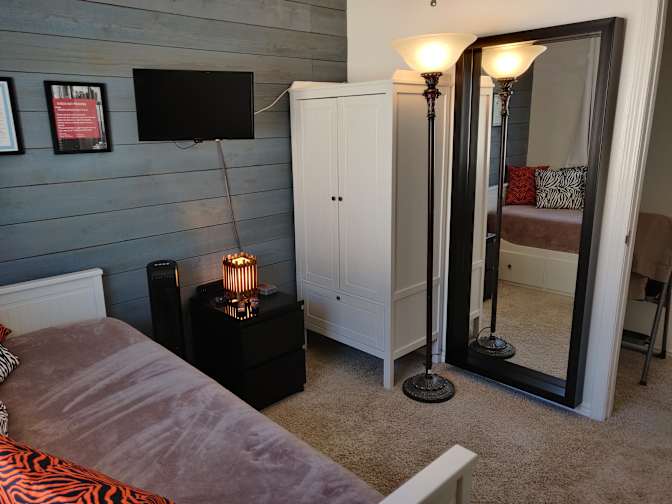 Alan's room