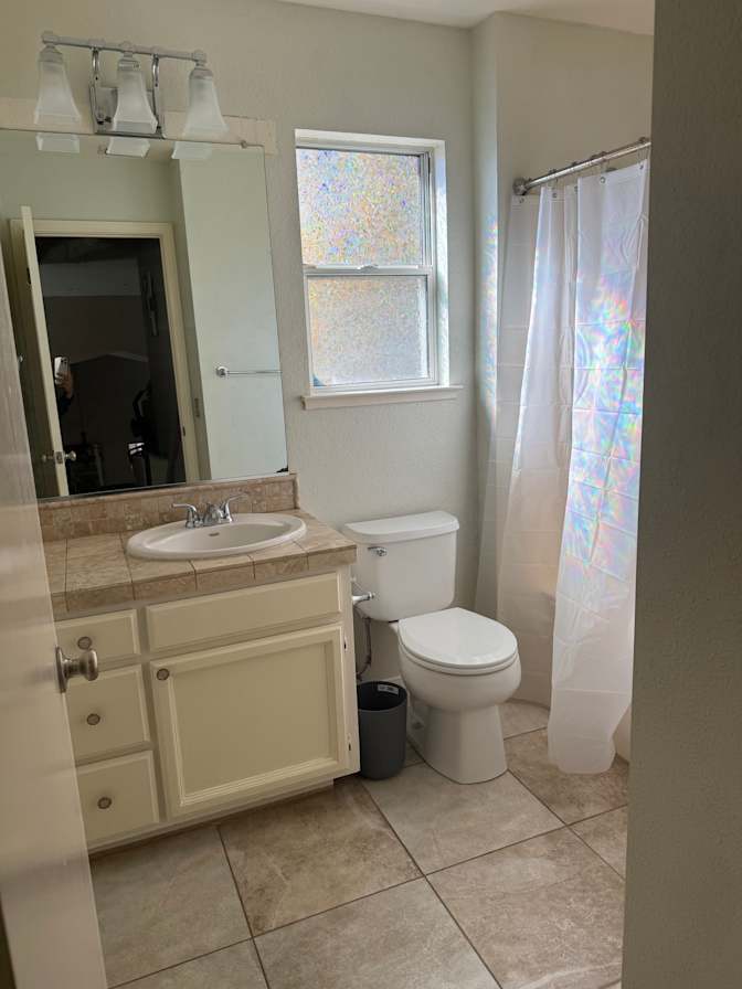 Alondra McConnell's room