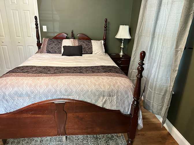 Donna's room