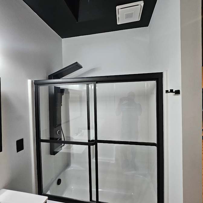 PIE Rentals's room