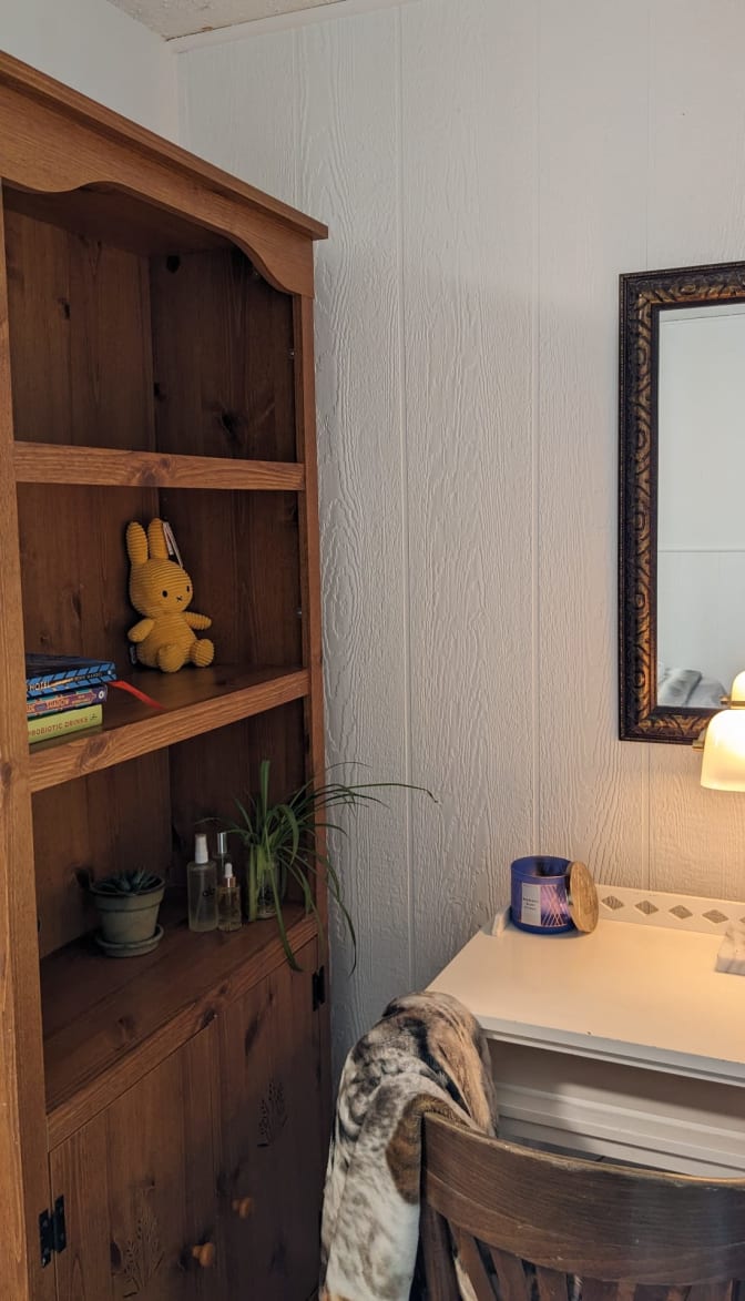 Astrid's room