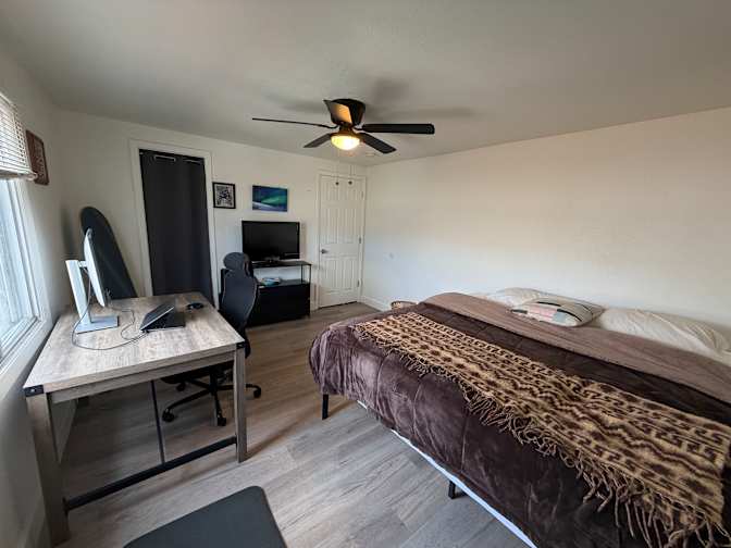 Mauricio Valverde's room