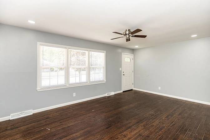 mark's room