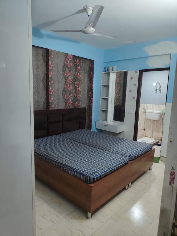 Kapil Bhardwaj's room