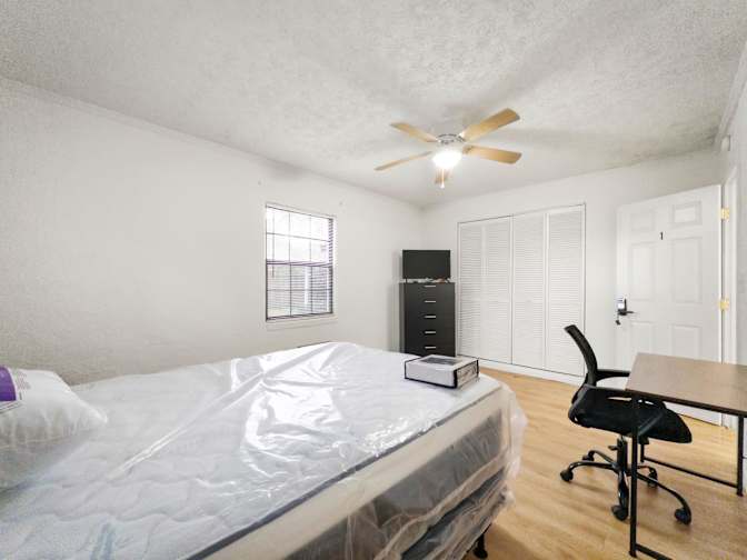 PadSplit's room