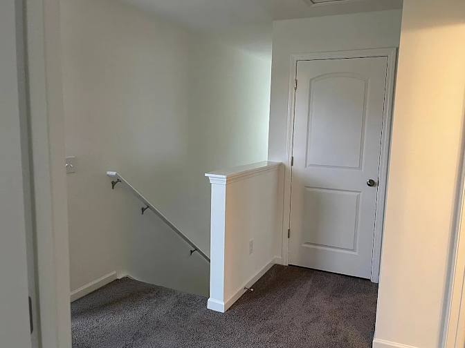 Alcove Rooms's room