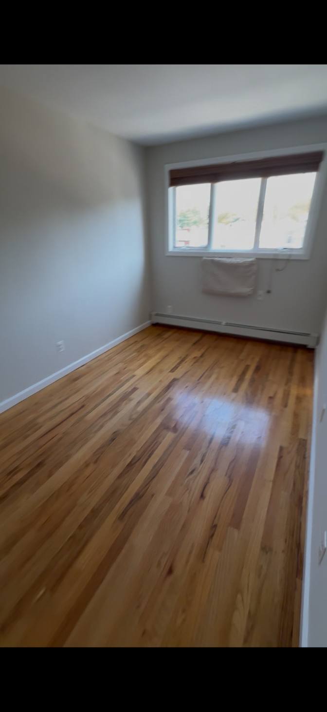 Ariana Cuevas's room