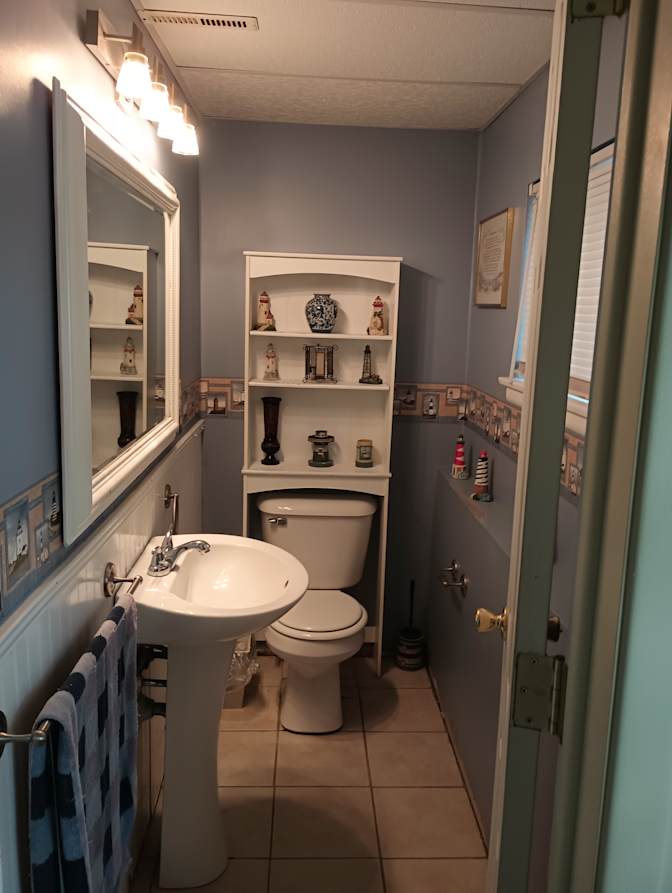 Thomas's room