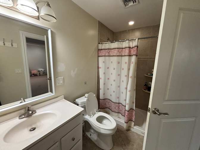 Dhru's room