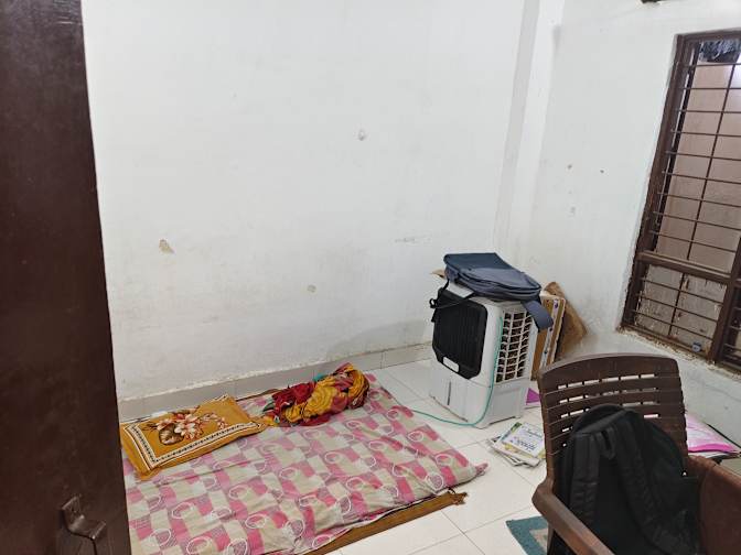 Arman Ansari's room